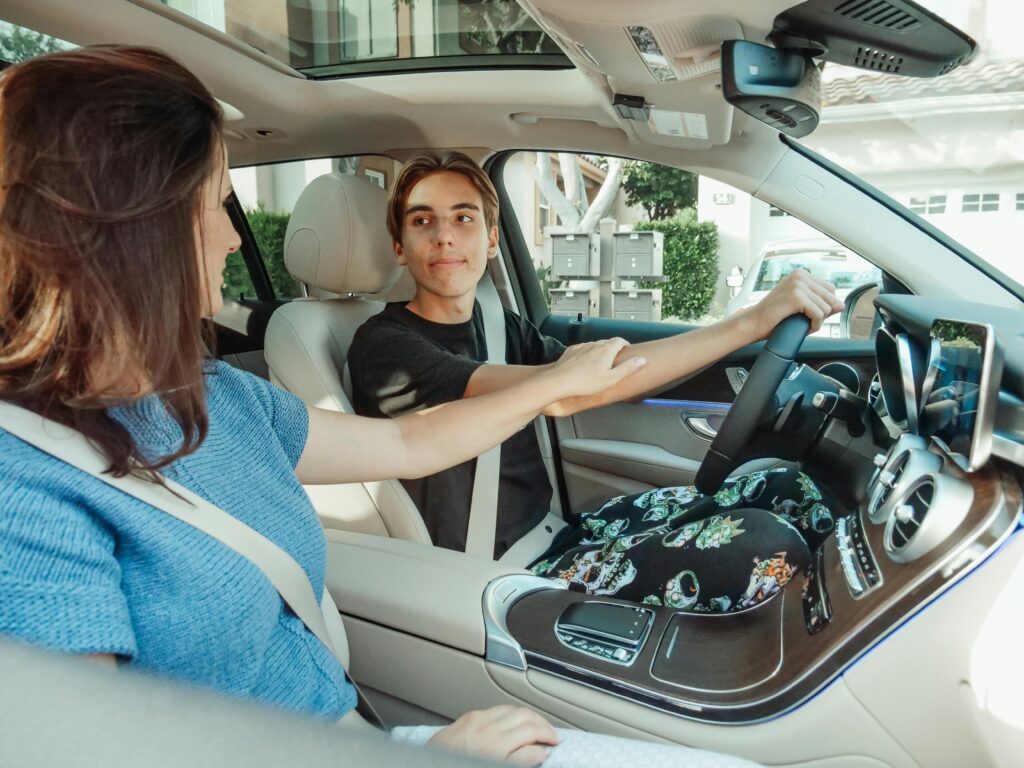 How Does Auto Insurance Work in 2026? (Complete Beginner’s Guide)